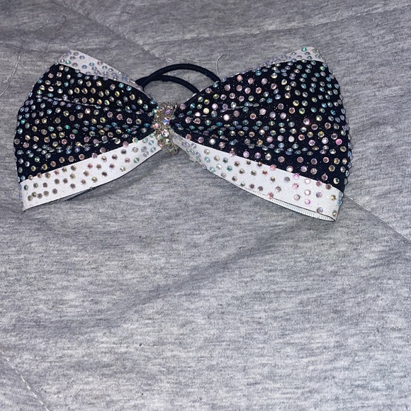 Used a couple of times for cheer comps - Picture 2 of 3